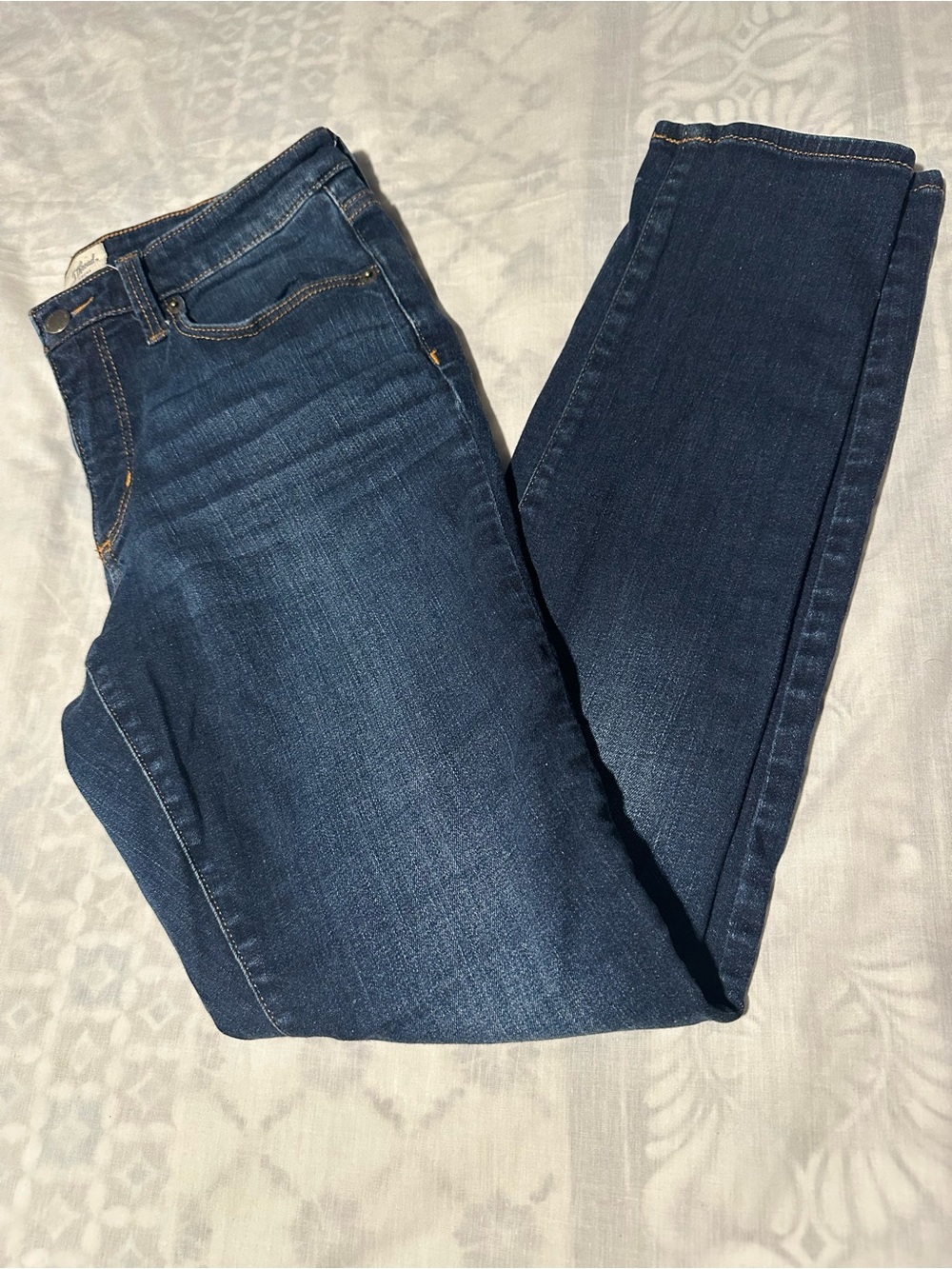 Universal Thread Dark Blue Skinny Jeans